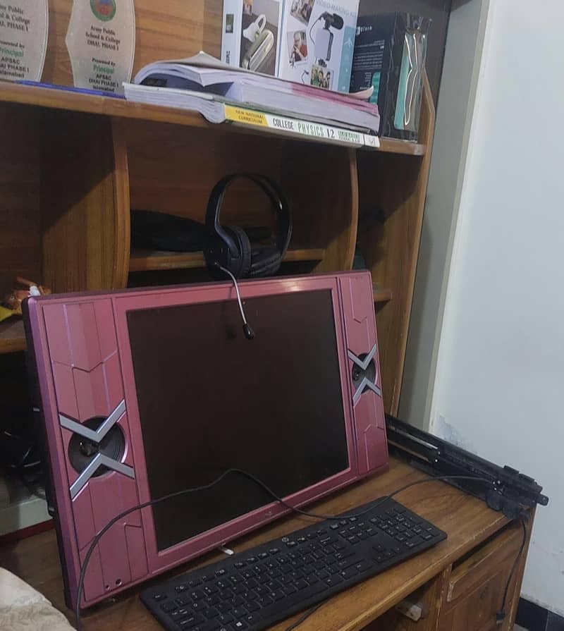 Computer table for sale 3