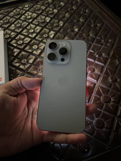 iPhone 15 Pro jv