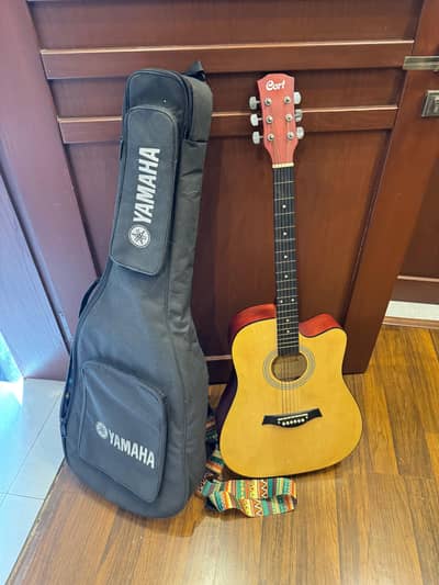 Acoustic Guitar 38" Metal Tuning Keys Yamaha Padded Bag