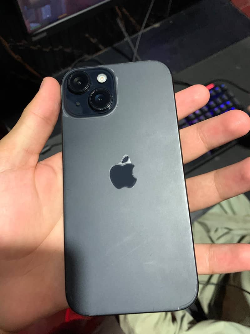 Apple iPhone 15 2