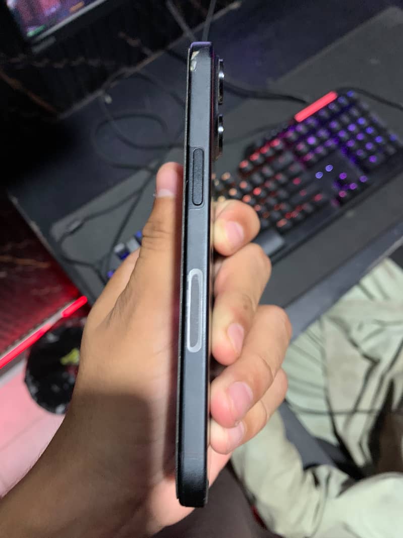Apple iPhone 15 5