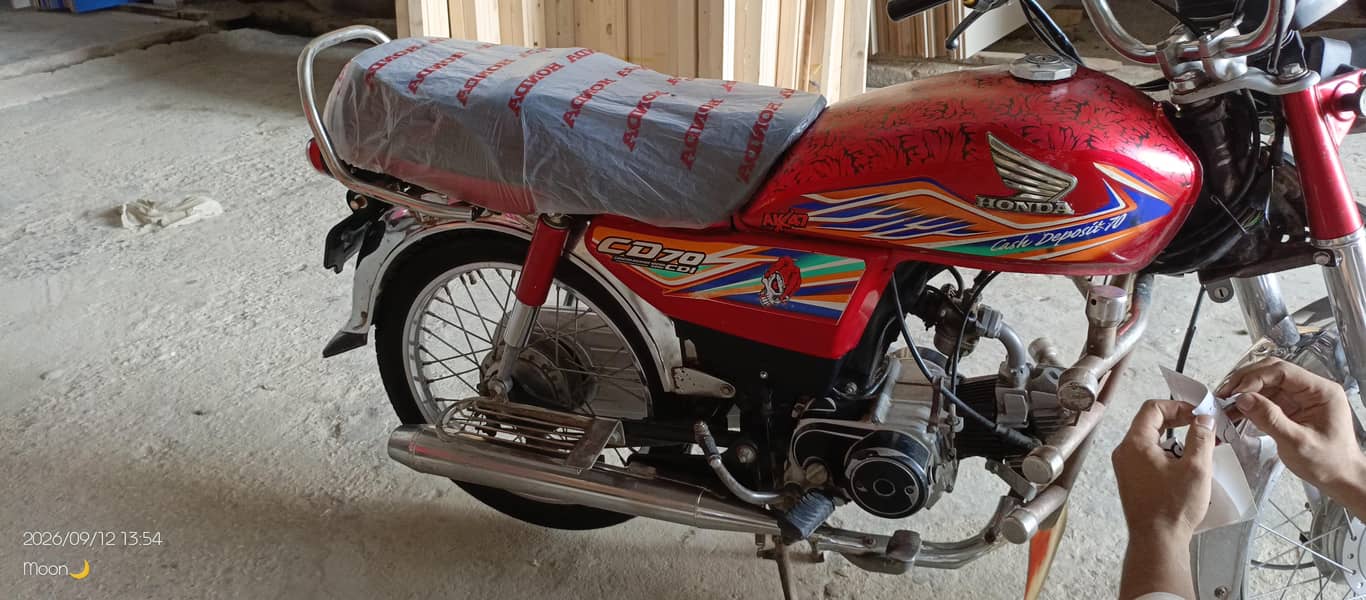 motorcycle 0