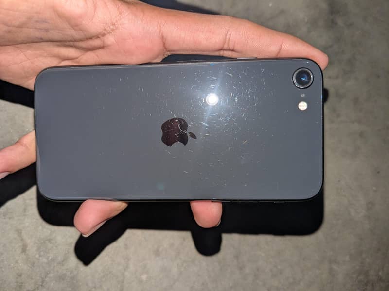 Apple iPhone SE 0