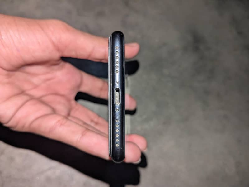 Apple iPhone SE 3