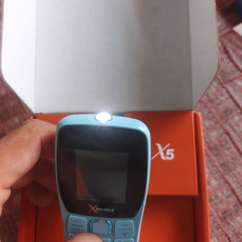 xMobile X5 1