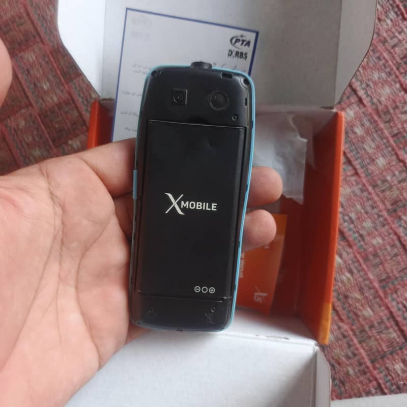 xMobile X5 4