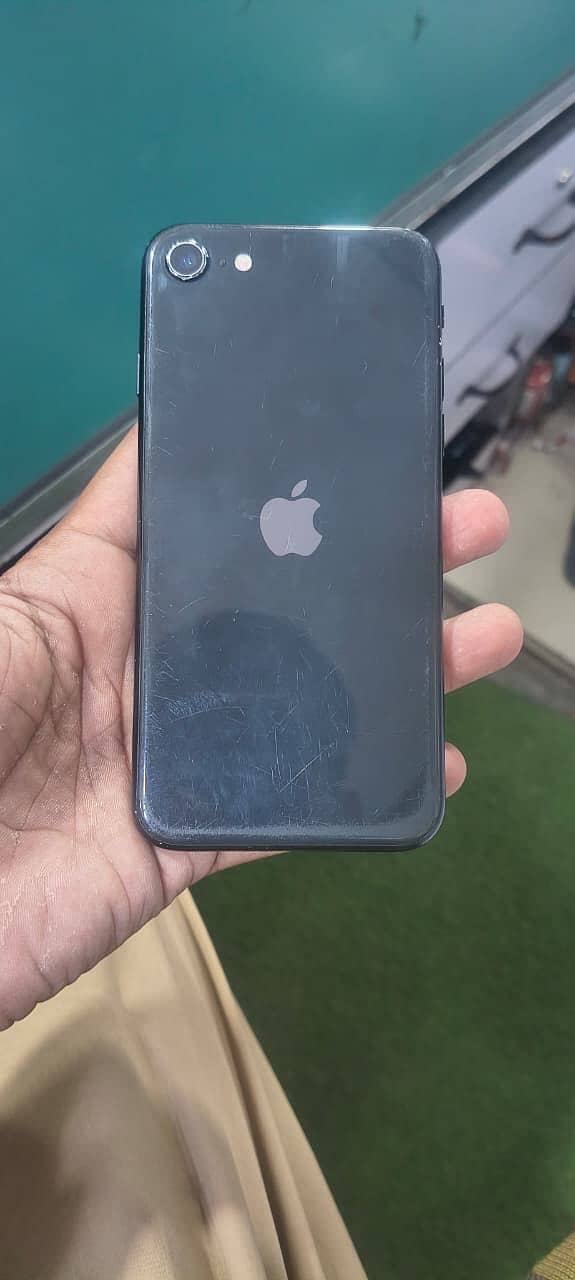 Apple iPhone SE 3