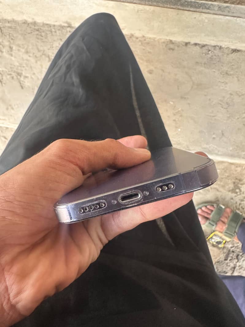 Apple iPhone 14 Pro 3
