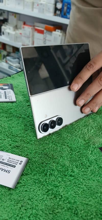 Samsung Mobile Z Fold 7