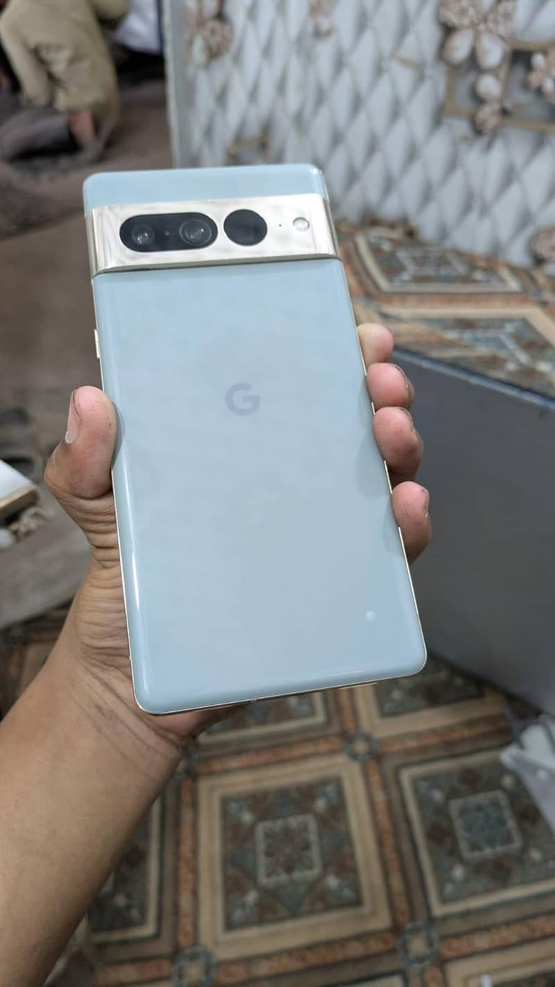 Google Pixel 7 Pro 10