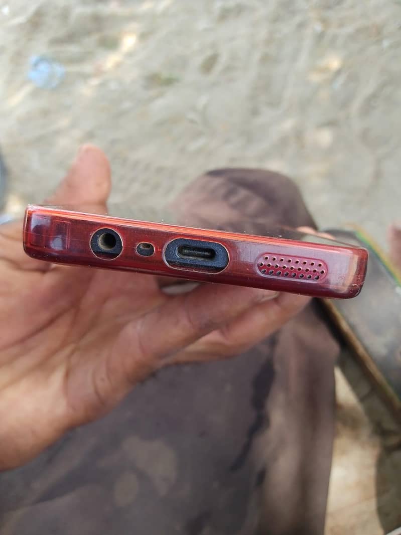 Realme C53 4