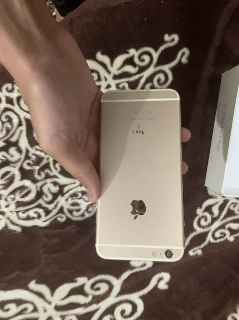Apple iPhone 6S Plus 3