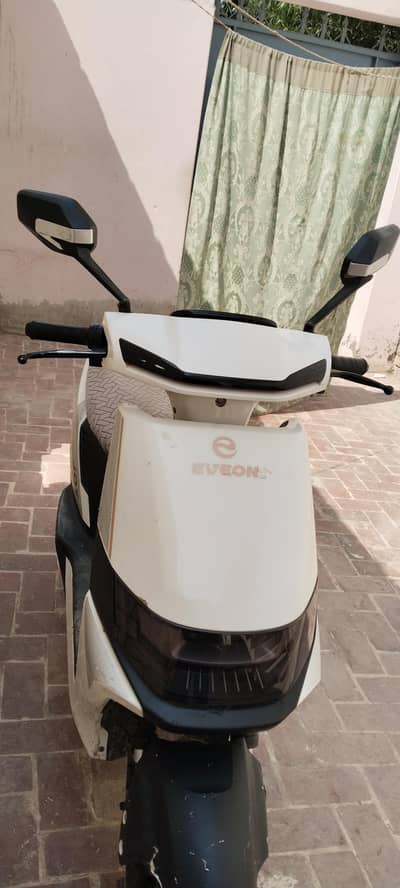 Scooty
