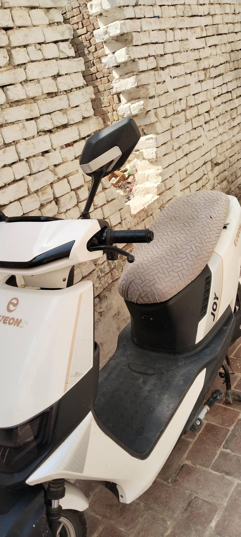 Scooty 1
