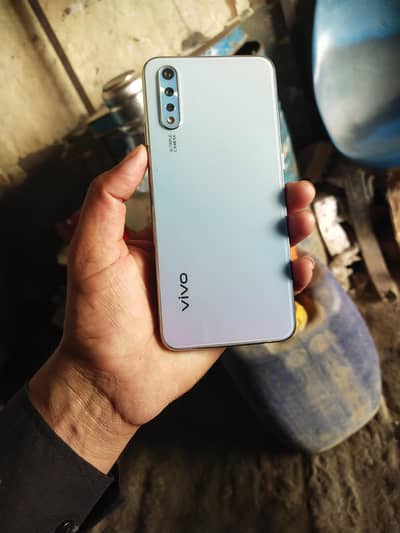 Vivo S1