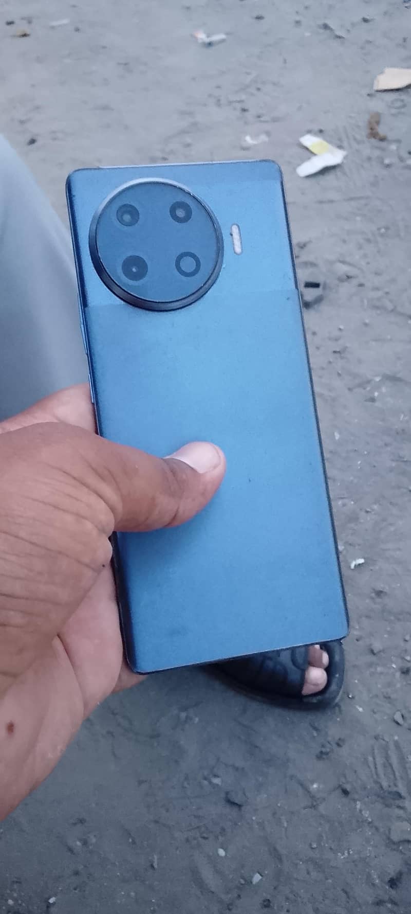 Tecno Spark 20 Pro Plus 0