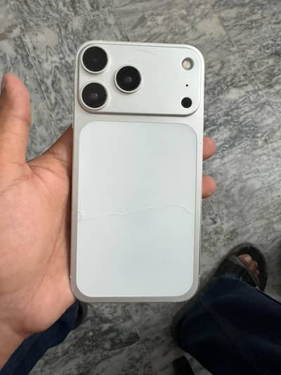 iphone xr converted 17 pro