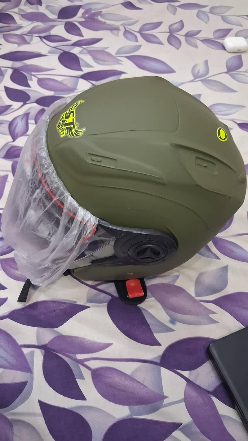 helmet 0