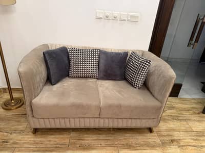 Luxury Velvet Sofa Set for Drawing Room (7 Seater) – Mint Condition