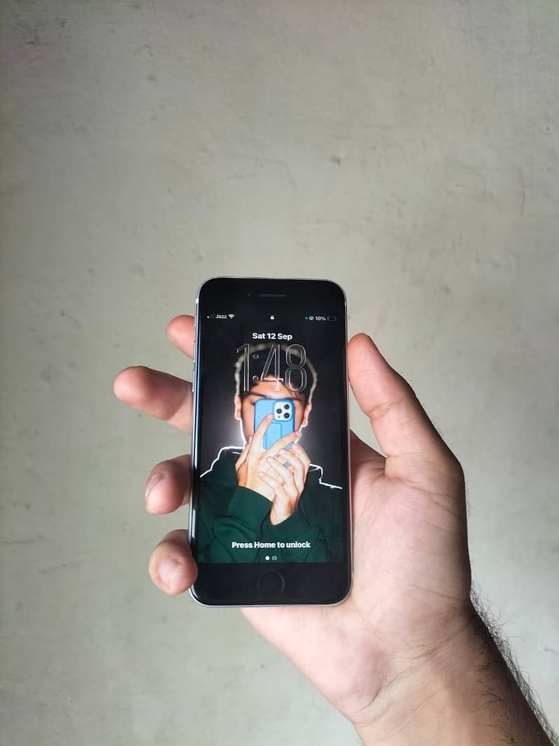 Apple iPhone SE 2