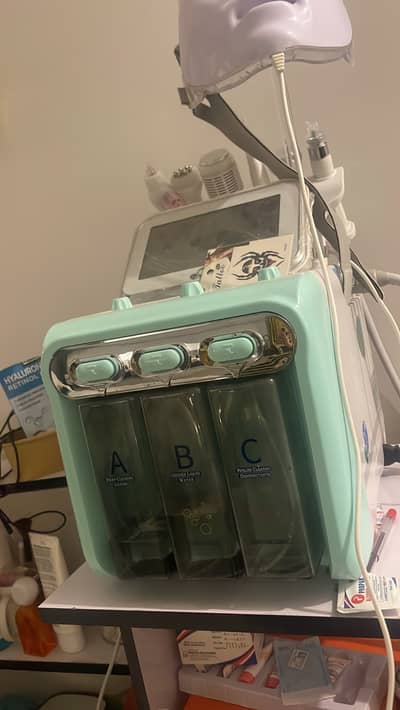 Hydrafacial machine