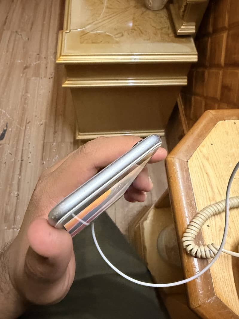Apple iPhone 6S 3