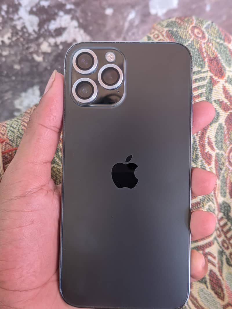 iphone 12 pro max 2