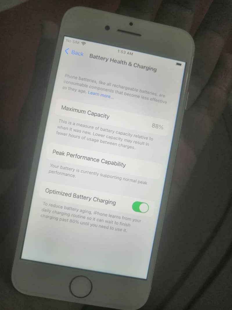 Apple iPhone 8 1