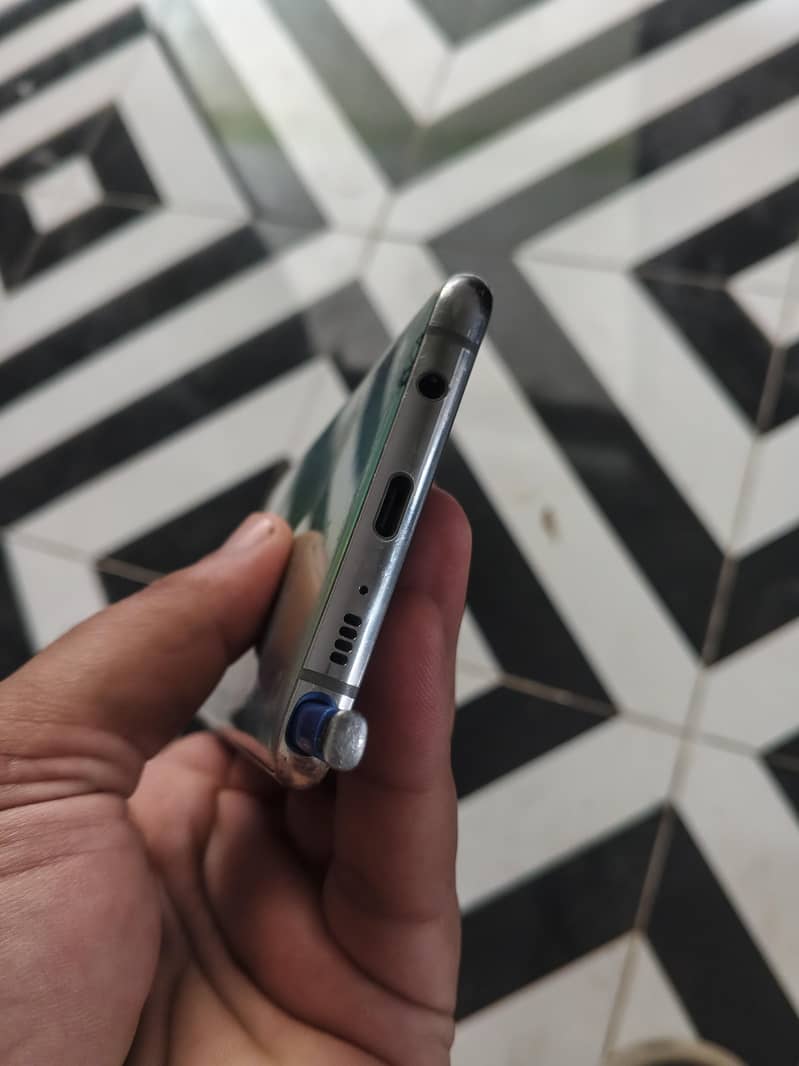Samsung Mobile Note10 Lite 5