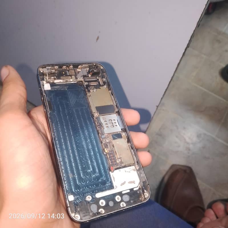 Apple iPhone 5 1