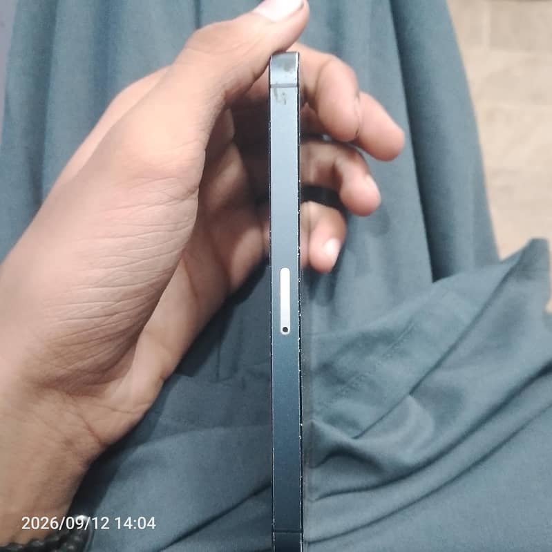 Apple iPhone 5 3