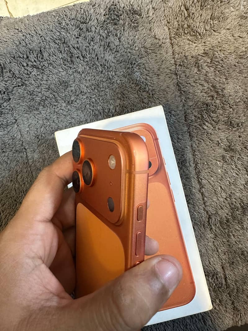 Apple iPhone 17 Pro 4