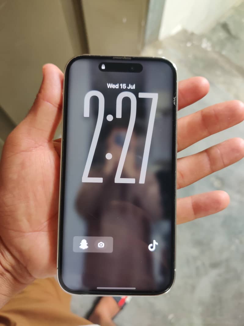 Apple iPhone 14 Pro 1