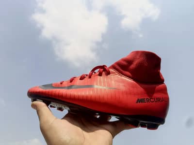 Nike Mercurial Football Boots – Red/Black – Size 5 – 9/10 Condition