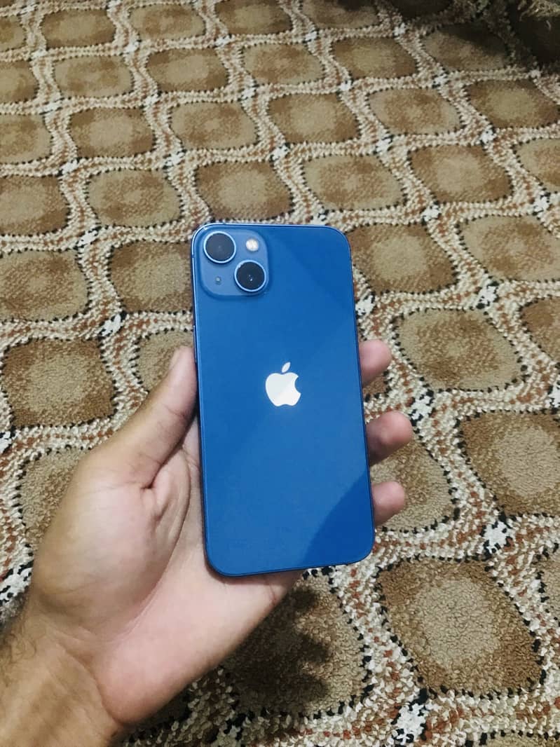 Apple iPhone 13 2