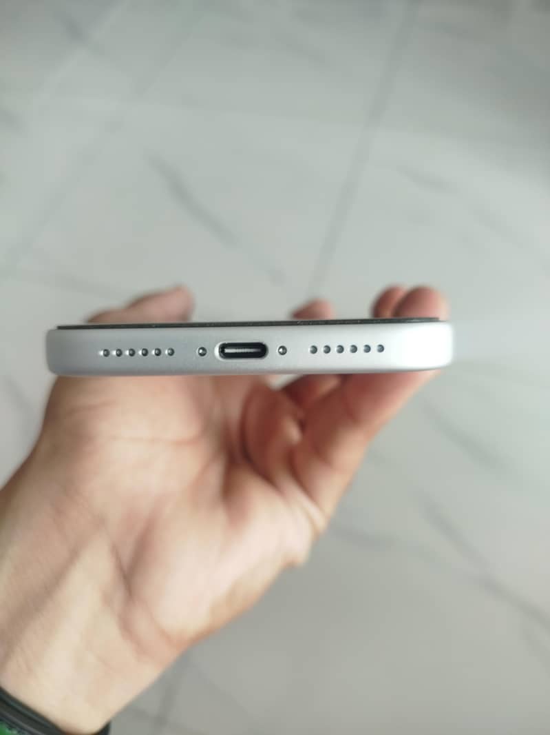 Apple iPhone 17 Pro Max 3