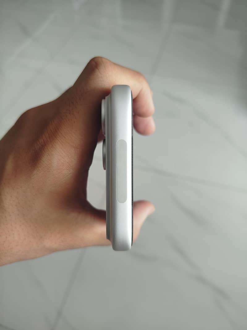 Apple iPhone 17 Pro Max 5