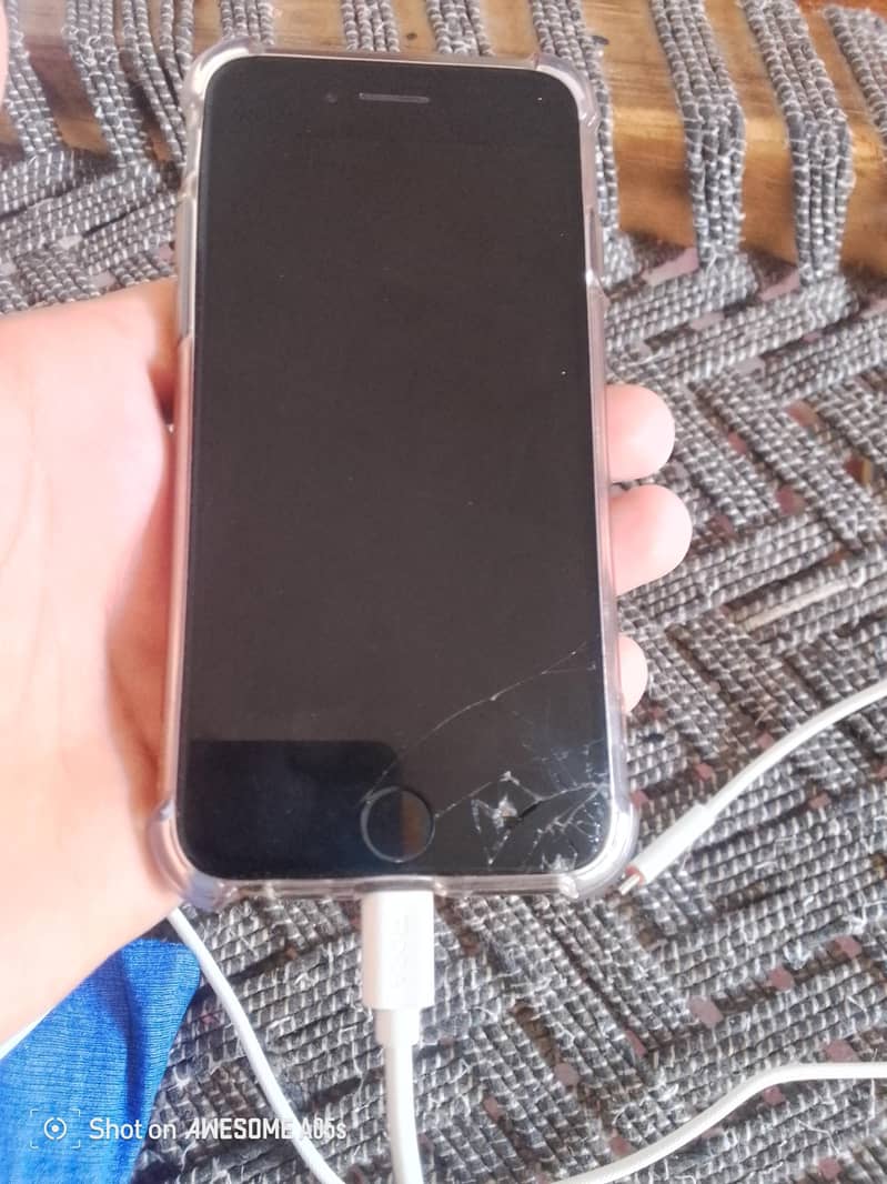 Apple iPhone 8 1