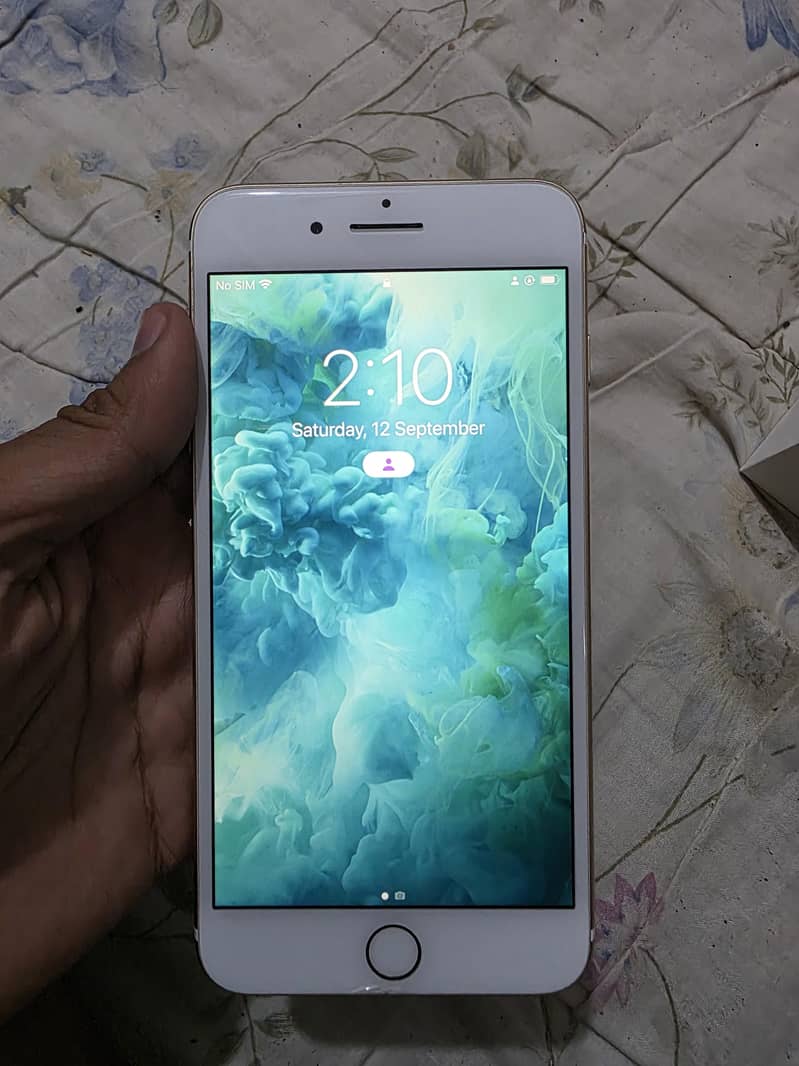 Apple iPhone 7 Plus 0
