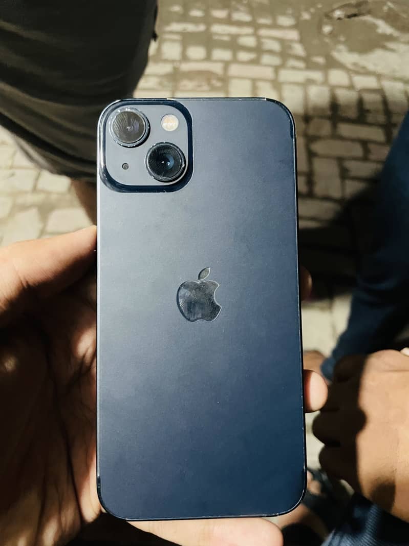 Apple iPhone 13 3