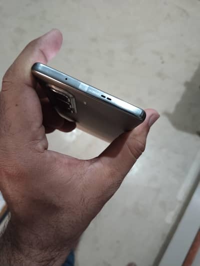 Infinix hot 50 Pro 256 GB box