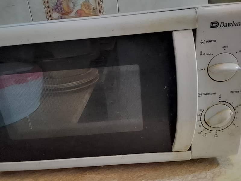 Dawlance microwave 1