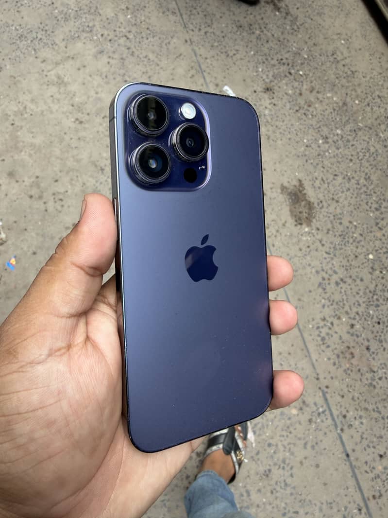 Apple iPhone 14 Pro 0
