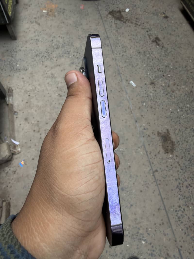 Apple iPhone 14 Pro 3