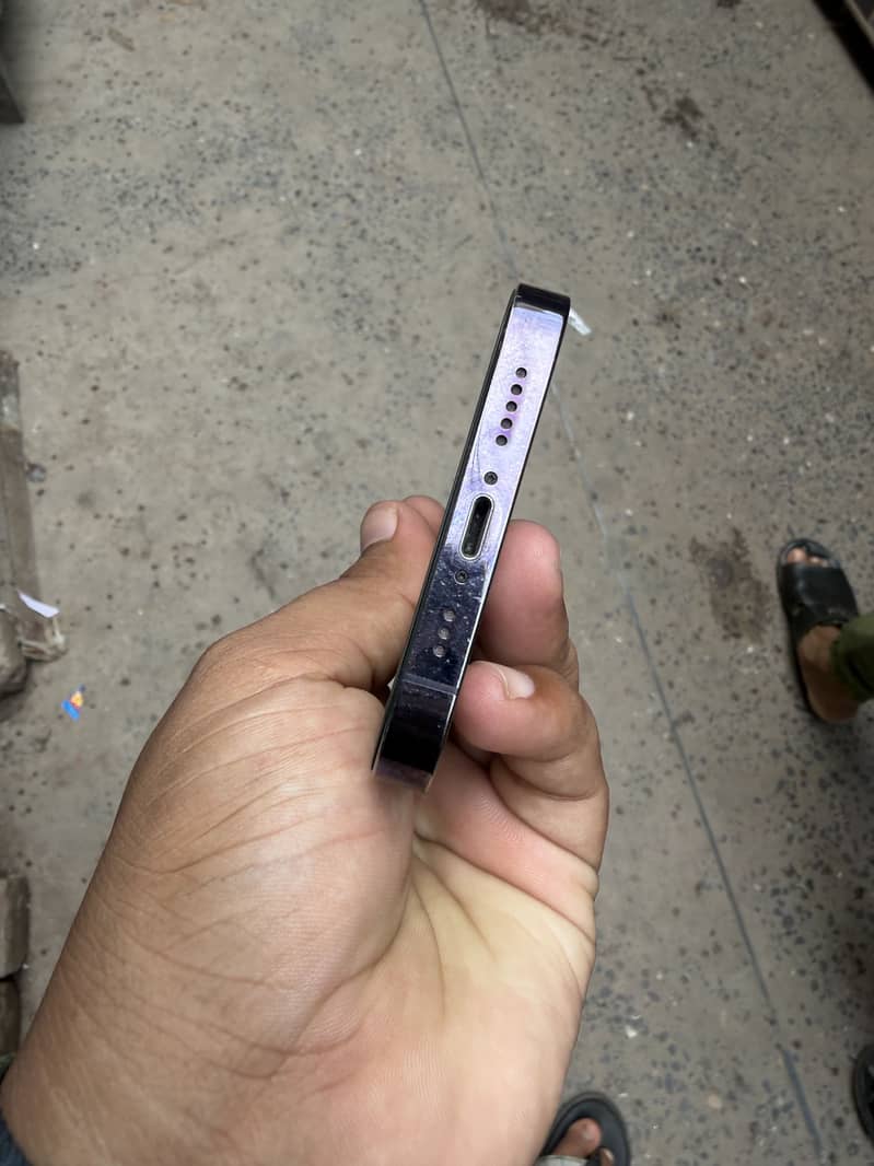 Apple iPhone 14 Pro 4