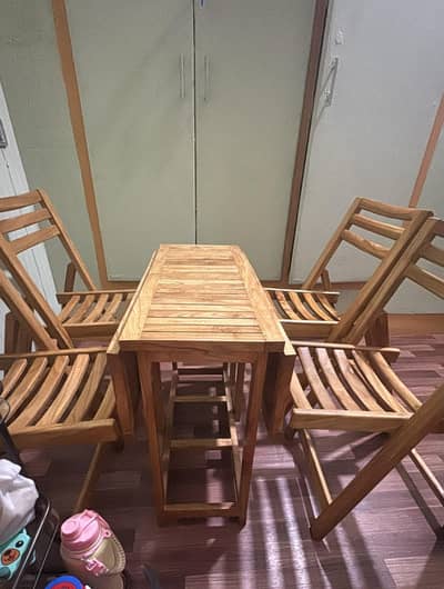 4 seater dining table