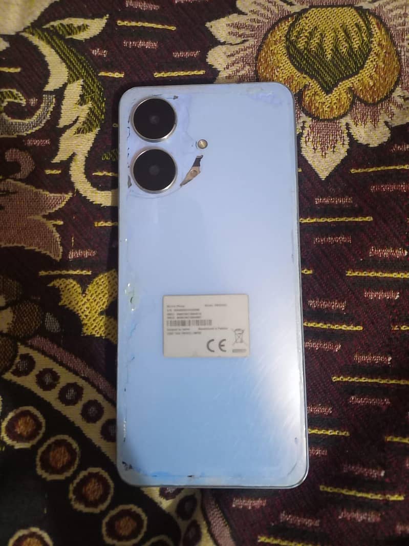 Realme Note 60 4