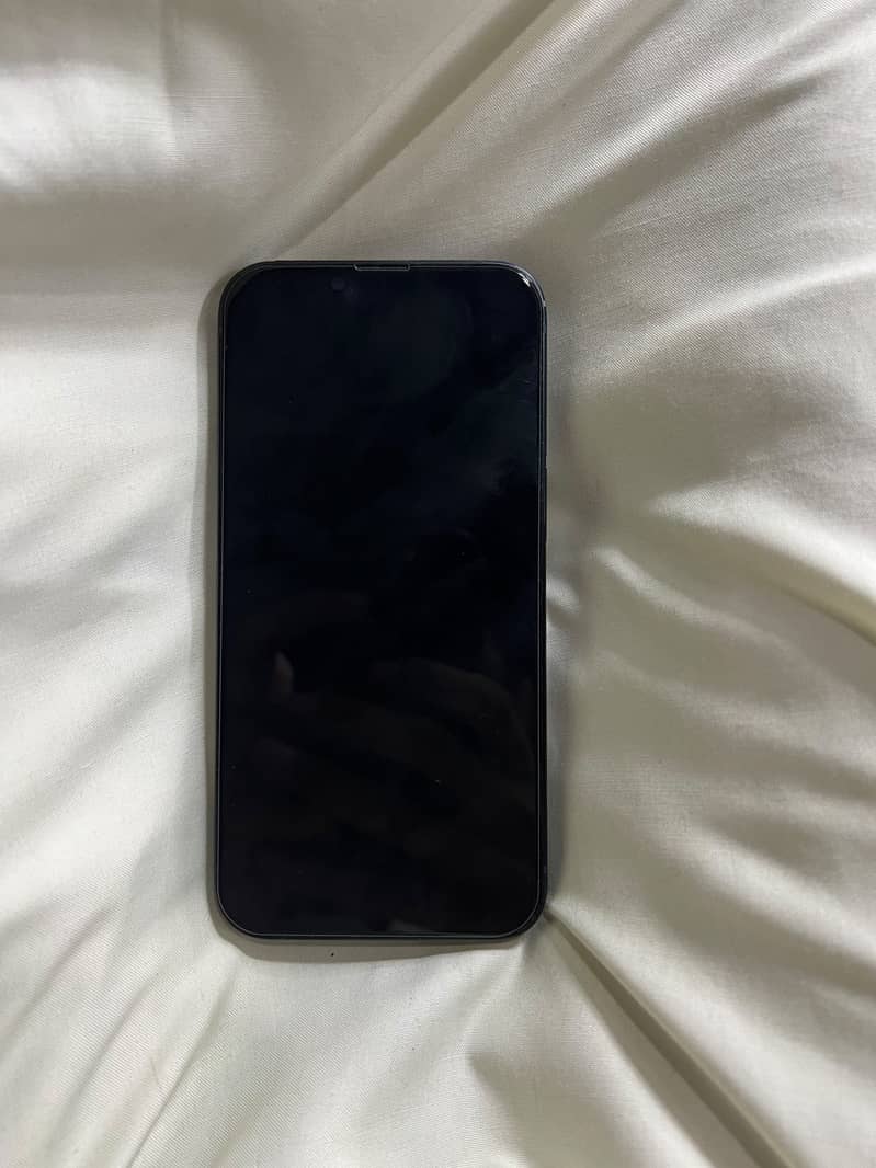 Apple iPhone 13 5