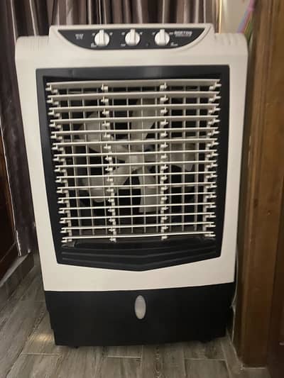 Only 1 month used. Like brand new