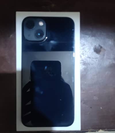 Apple iPhone 13